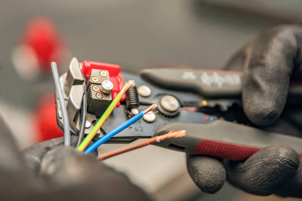 Best Electrical Outlet Repair  in Manitowoc, WI