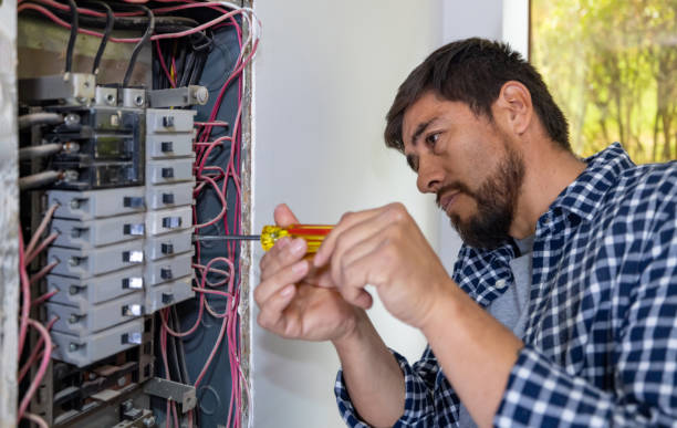 Best Electrician Near Me  in Manitowoc, WI